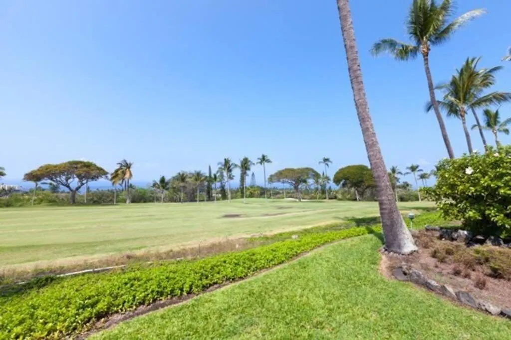 Beautiful 2/2 Condo In Kailua Kona. Ocean View! 凯路亚-科纳